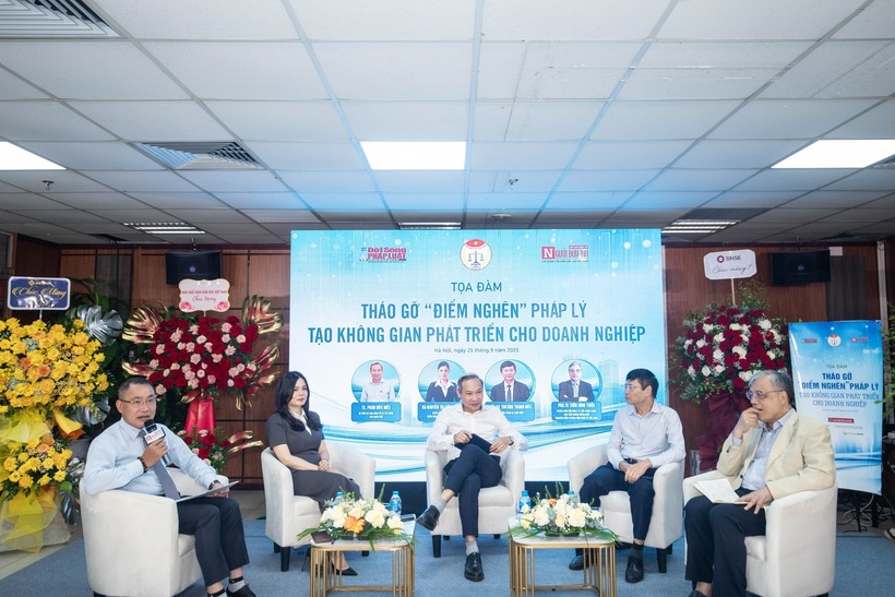 Toàn cảnh tọa đàm (Ảnh: Hữu Thắng).