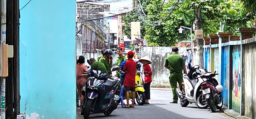 Con hẻm nơi phát hiện thi thể trẻ sơ sinh. (Ảnh: Thanh niên)