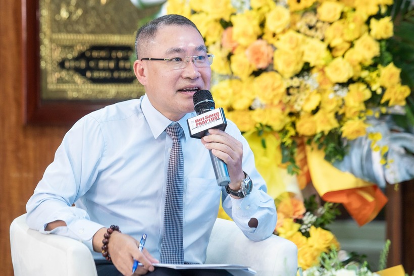 Nhà báo Phạm Quốc Huy.