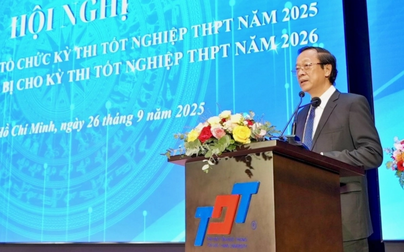 Thứ trưởng Bộ Giáo dục và Đào tạo Phạm Ngọc Thưởng phát biểu tại hội nghị tổng kết công tác tổ chức thi tốt nghiệp trung học phổ thông năm 2025 và chuẩn bị cho Kỳ thi tốt nghiệp trung học phổ thông năm 2026. Ảnh: Công dân & Khuyến học