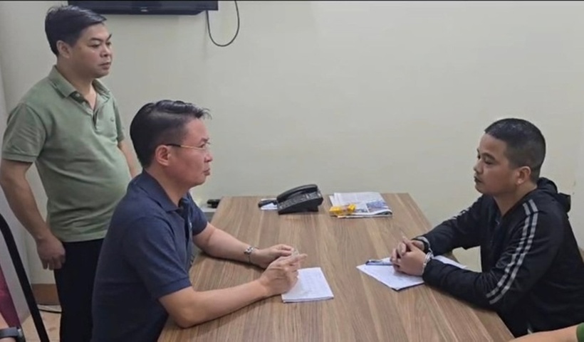 Vũ Phương Nhung tại cơ quan công an. Ảnh: Báo Người lao động.