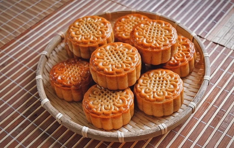 Với lượng calo "khủng", chỉ cần ăn một chiếc bánh trung thu là bạn đã nạp vào cơ thể lượng calo tương đương với cả một bữa ăn lành mạnh.