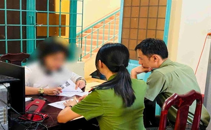 Công an phường Buôn Ma Thuột (tỉnh Đắk Lắk) triệu tập người đăng tải thông tin sai sự thật lên mạng xã hội. (Ảnh: Cơ quan công an)