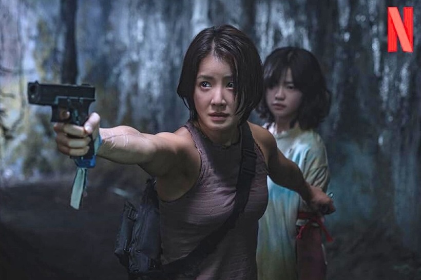 Lee Si Young trong loạt phim "Sweet Home". Ảnh: Netflix