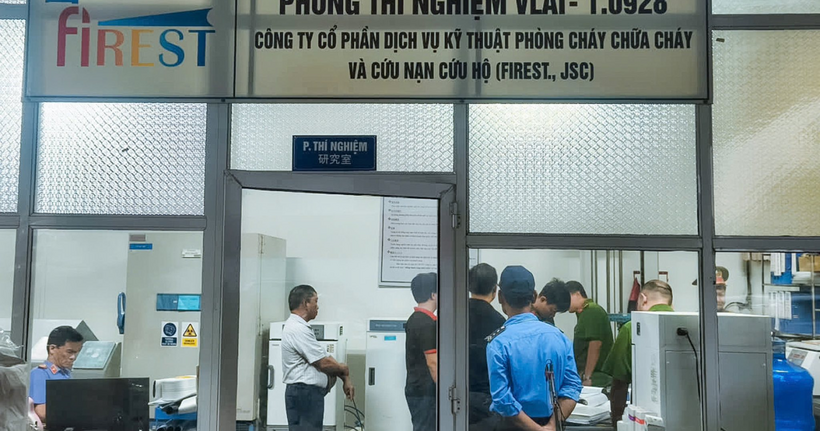 Nóng: Bắt hai anh em Giám đốc Công ty Tomoken sản xuất hàng triệu bình chữa cháy giả - 8