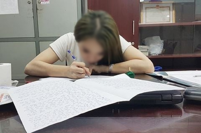 Bị bắt quả tang bán dâm giá 3,5 triệu đồng, "hotgirl" chuyển giới khai "trốn" người tình "đi khách". Ảnh: An ninh Thủ đô