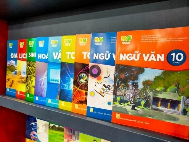 Bộ sách Kết nối tri thức với cuộc sống do NXB Giáo dục Việt Nam nghiên cứu và xuất bản.