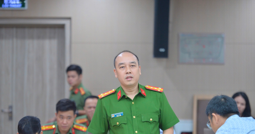 Đại tá Nguyễn Đức Long, Phó Giám đốc Công an Hà Nội thông tin tại họp báo.