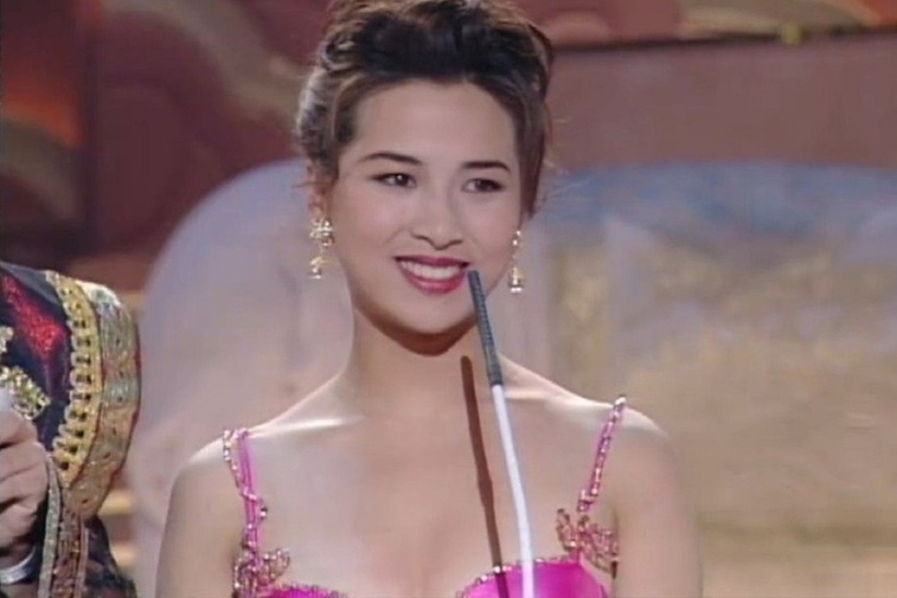 Mạch Gia Kỳ từng vướng bê bối lộ ảnh khỏa thân.