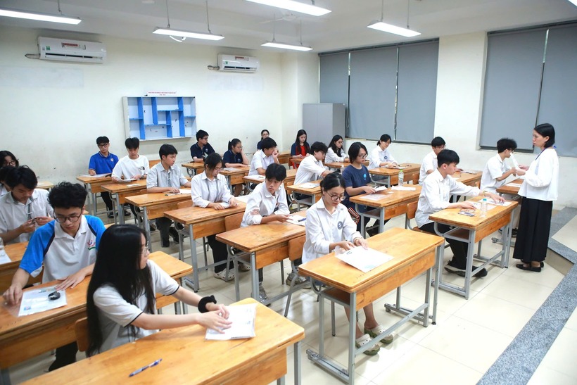 Bộ GD&ĐT đang lấy ý kiến các trường về việc bỏ hay duy trì xét tuyển học bạ. Ảnh minh họa