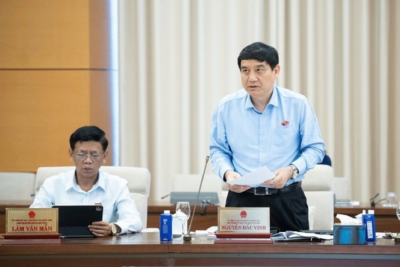 Chủ nhiệm Ủy ban Văn hóa và Xã hội Nguyễn Đắc Vinh (Ảnh: Media Quốc hội).