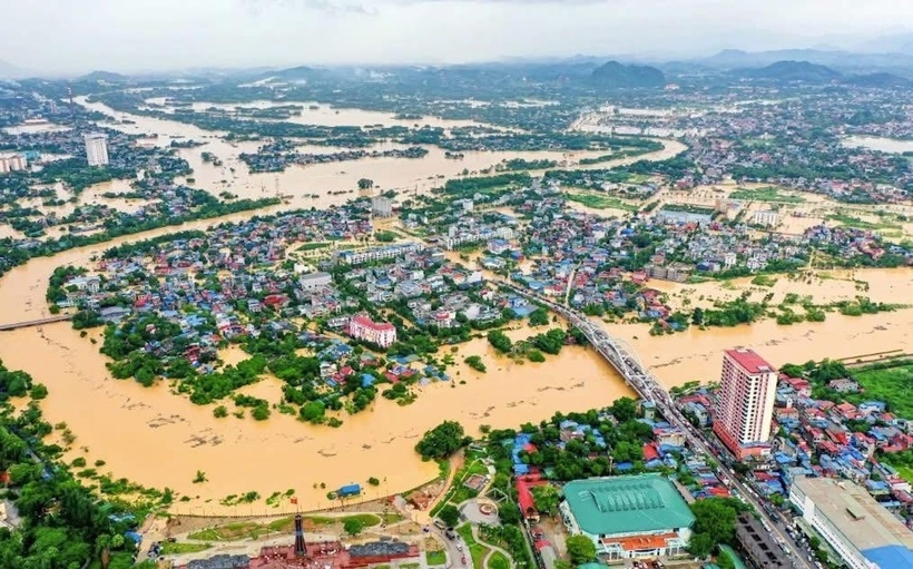 Khu vực trung tâm tỉnh Thái Nguyên ngập sâu trong biển nước