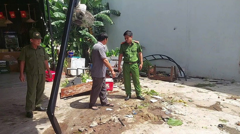 Công an có mặt tại hiện trường. (Ảnh: Thanh niên)