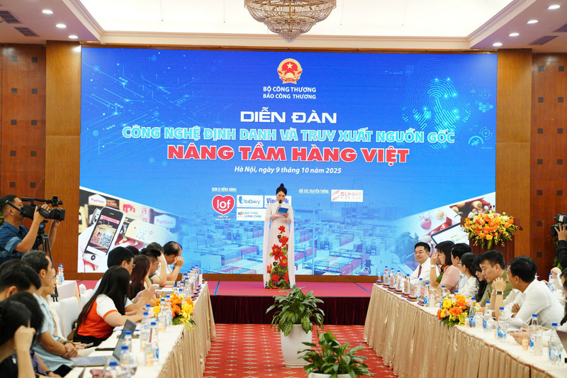 Diễn đàn “Công nghệ định danh và truy xuất nguồn gốc – Nâng tầm hàng Việt” nhấn mạnh, minh bạch xuất xứ là “tấm hộ chiếu” giúp hàng Việt chinh phục thị trường toàn cầu