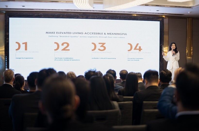 Tại sự kiện, bà Thi Anh Đào - Giám đốc Khối Marketing Masterise Group đã đưa ra những phân tích sâu sắc về bối cảnh thị trường và nhấn mạnh Việt Nam đang sở hữu nhiều lợi thế rất lớn để phát triển bất động sản hàng hiệu.
