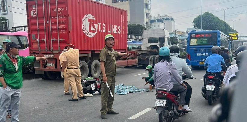 Hiện trường vụ tai nạn. (Ảnh: Dân Việt)