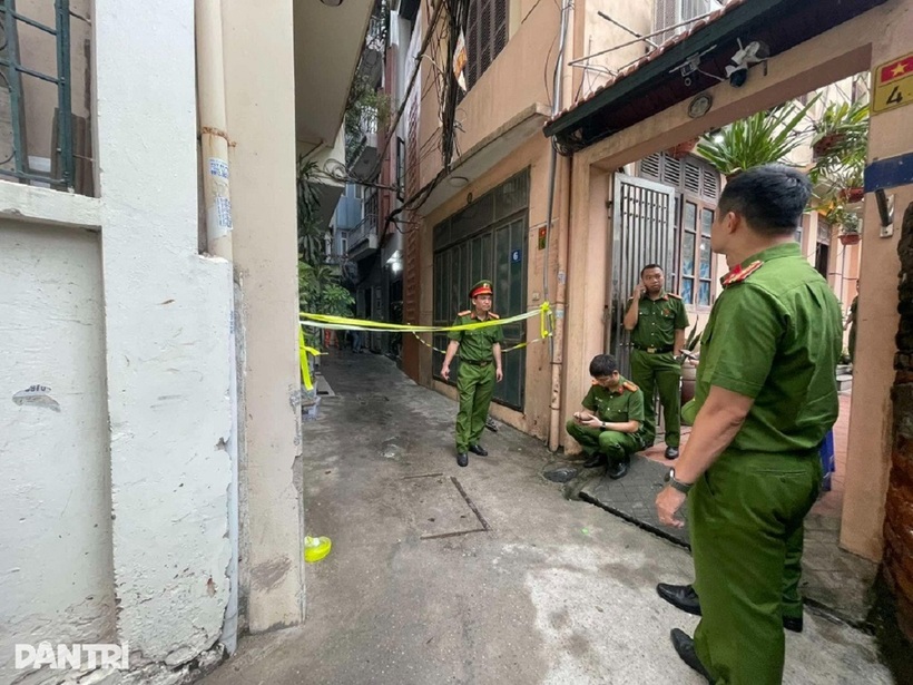 Công an phong tỏa con ngõ nơi xảy ra vụ hỏa hoạn