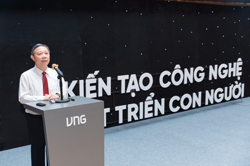 Ông Dương Anh Đức, Ủy viên Ban Thường vụ Thành ủy, Trưởng Ban Tuyên giáo và Dân vận Thành ủy phát biểu tại sự kiện.