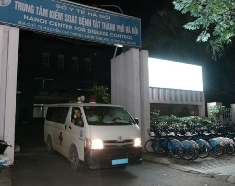 CDC Hà Nội tổ chức phun hóa chất ban đêm phục vụ các sự kiện của Thủ đô và đất nước. Ảnh: CDC Hà Nội