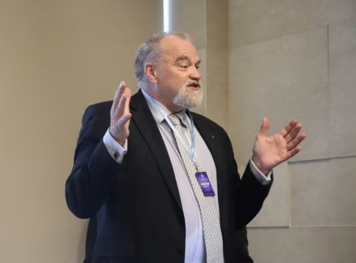 Ông Karl Dudley, Chủ tịch Mensa New Zealand. Ảnh: Tạp chí Tri thức