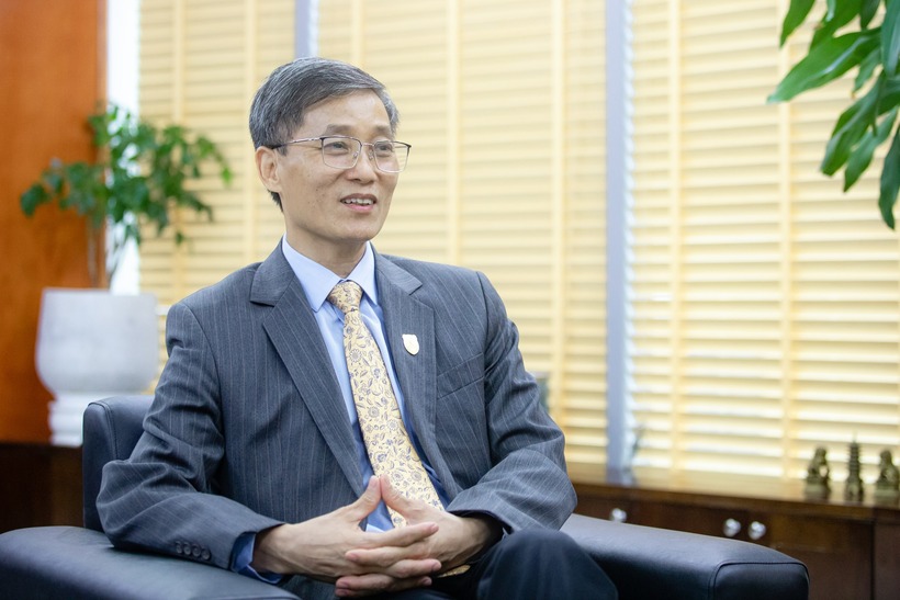 Bí thư Đảng ủy, Chủ tịch Hội Luật gia Việt Nam Nguyễn Khánh Ngọc.