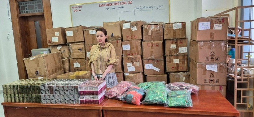 Bắt tạm giam Ngân 98 để điều tra về hành vi sản xuất, buôn bán hàng giả là thực phẩm.