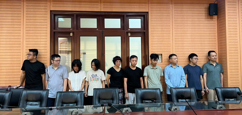 Chiều 14/10,  Cơ quan Cảnh sát điều tra, Công an TP Hà Nội cho biết, đơn vị đã ra Quyết định khởi tố vụ án, khởi tố bị can đối với Nguyễn Hòa Bình (Shark Bình) là Chủ tịch HĐQT Công ty cổ phần tập đoàn NextTech và một số công ty liên quan cùng 9 đối tượng khác về tội danh Lừa đảo chiếm đoạt tài sản quy định tại Điều 174 Bộ luật hình sự liên quan đến dự án tiền số AntEx và tội danh Vi phạm quy định về kế toán gây hậu quả nghiêm trọng quy định tại Điều 221 Bộ luật hình sự.