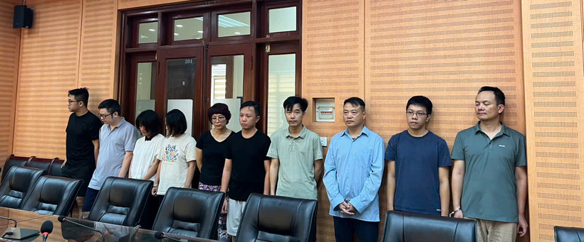 Theo cơ quan chức năng, từ tháng 11/2021 đến tháng 12/2021, Shark Bình đã sử dụng uy tín và tầm ảnh hưởng của bản thân để đăng tải thông tin trên mạng xã hội về việc ra mắt Quỹ đầu tư “Next100 Blockchain” và cam kết đầu tư vào các dự án công nghệ số với tổng số vốn 50 triệu USD trong 10 năm, nhằm quảng bá dự án AntEx và các công ty có liên quan. Thực chất, đây là các dự án chưa được thẩm tra, xảy ra tình trạng thao túng trên AntEx (giao dịch sản phẩm giá trị đồng tiền ảo) để rút tiền khỏi dự án.Đến thời điểm hiện nay, NextTech do ông Nguyễn Hòa Bình và các cổ đông nắm giữ đã đóng cửa, ngừng hoạt động, với số vốn đầu tư ước tính khoảng 30.000 tỷ đồng của các nhà đầu tư bị chiếm đoạt.