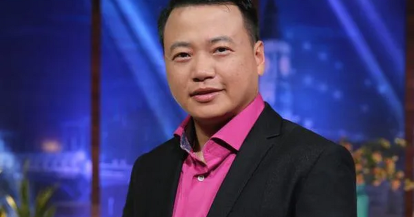 Ông Nguyễn Hòa Bình tức Shark Bình .
