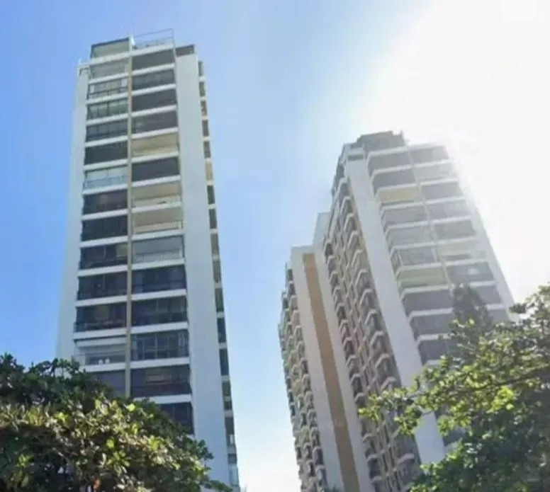 Khu chung cư nơi nữ người mẫu và con gái tử vong. Ảnh: The Sun