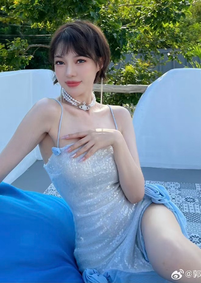 Hot girl Quách Mỹ Mỹ là một trong những cái tên thị phi của làng giải trí Trung Quốc.