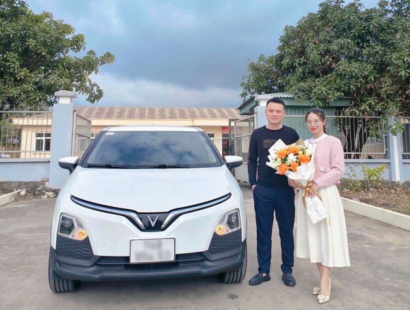 Từ khi có VF 5, gia đình anh Đồng Thế Quân (Quảng Ninh) đã thay đổi thói quen di chuyển, không phụ thuộc vào xe dịch vụ nữa.
