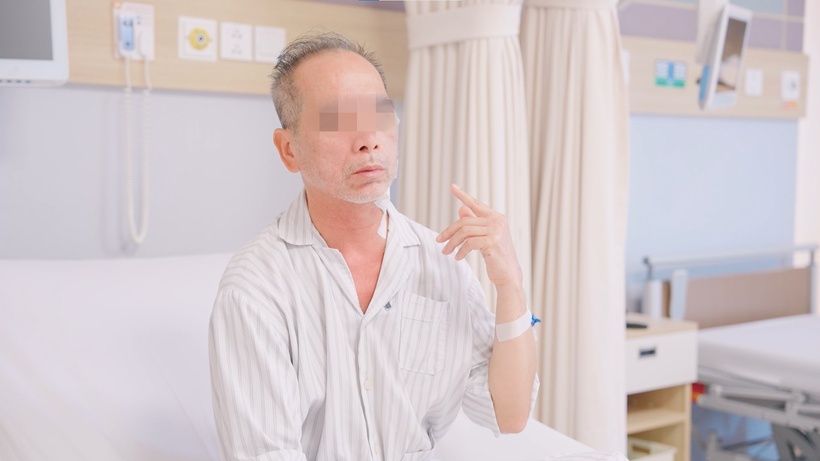 Sau 1 tháng phẫu thuật không bị liệt mặt, không chảy máu hay chảy dịch não tủy