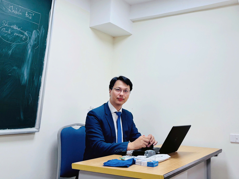 Tiến sĩ, Luật sư Đặng Văn Cường, Ủy viên Ban Chấp hành Hội Bảo vệ quyền trẻ em Việt Nam