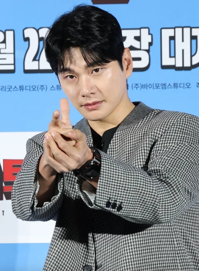 Nam diễn viên Lee Yi Kyung. Ảnh: News1