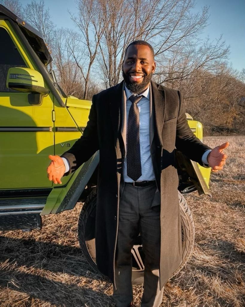 Bobo được cho là mua xe sang tặng người yêu. Ảnh: NYPost.