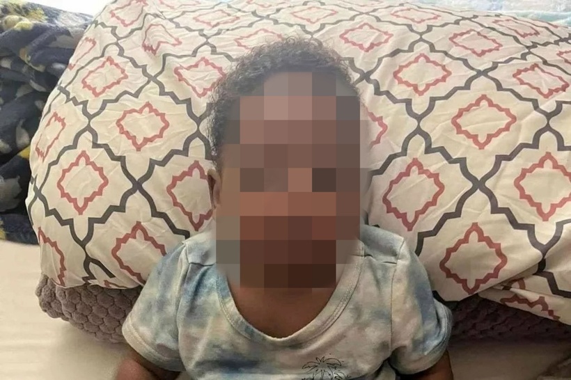 Bé trai xấu số. Ảnh: Mirror