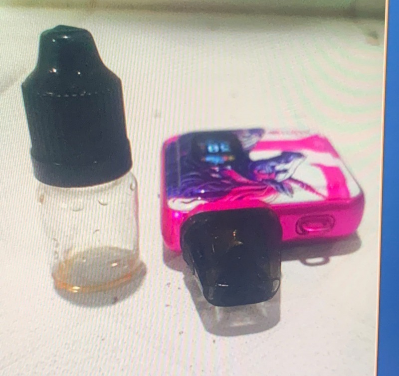 Thuốc lá điện tử nam sinh sử dụng. Ảnh: Công an nhân dân.