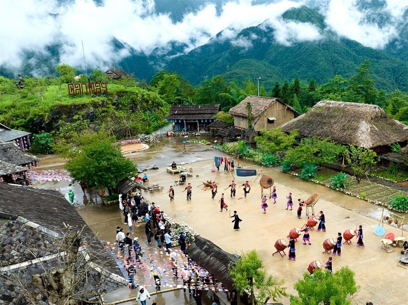 Lạc vào “miền cổ tích” trên đỉnh Fansipan mùa mây - 7