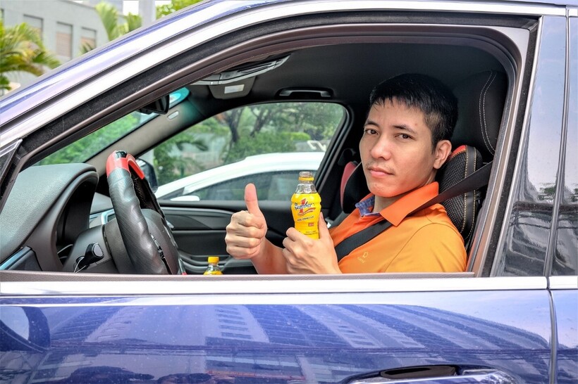 Chai Number 1 mát lạnh, hương vị mạnh mẽ tiếp thêm sức mạnh, tỉnh táo và tập trung, giữ lửa bền đam mê trên mọi hành trình chinh phục ước mơ.