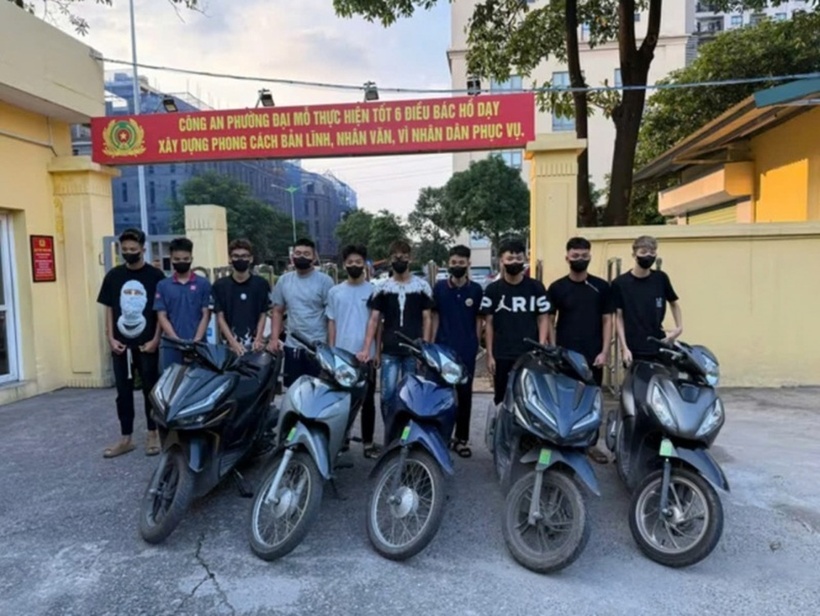 Các đối tượng tại cơ quan công an. Ảnh: Báo Công an Nhân dân.
