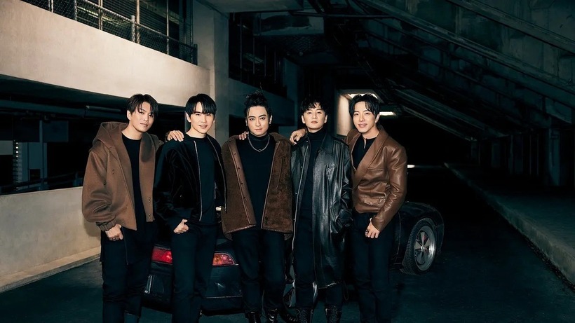 Nhóm Energy có hai thành viên bị điều tra trốn nghĩa vụ quân sự.