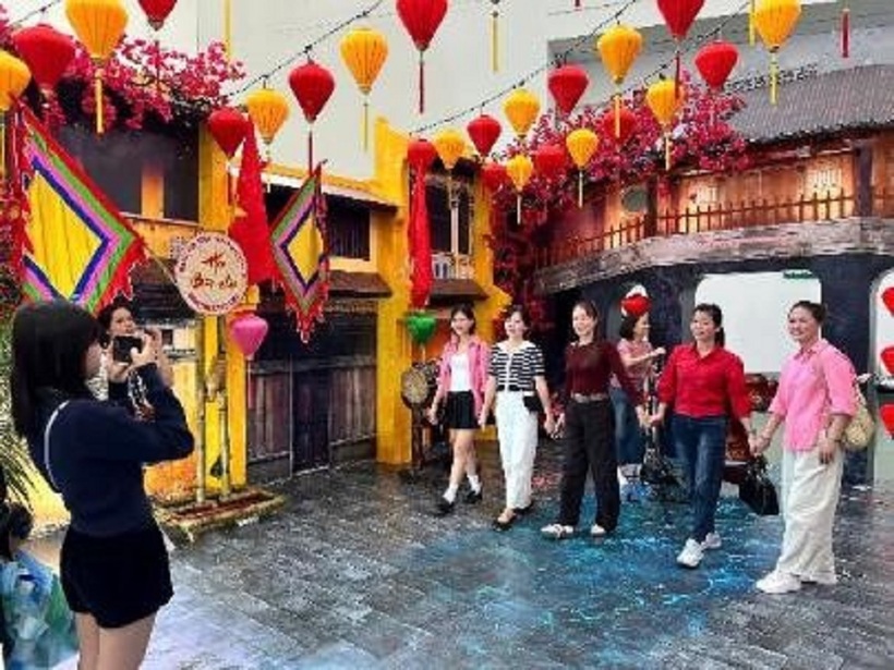 Choáng ngợp giữa Hội chợ Mùa Thu 2025: Mua - Ăn - Chơi - Chill - Check-in cả tuần không hết - 16