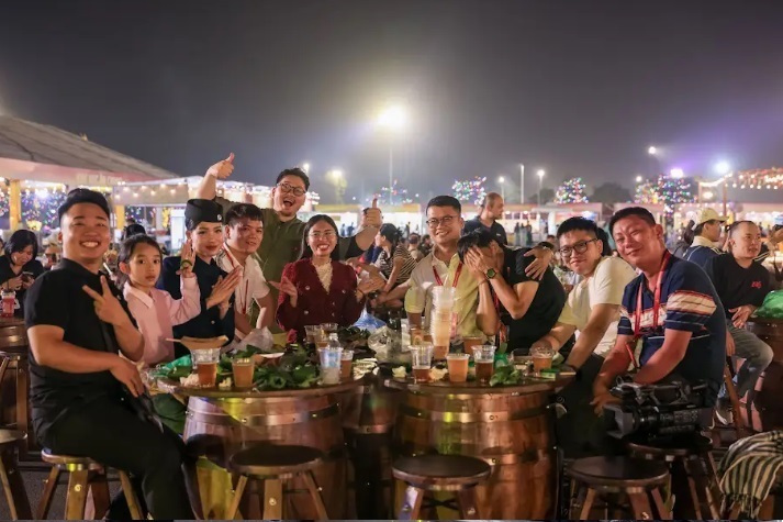 Choáng ngợp giữa Hội chợ Mùa Thu 2025: Mua - Ăn - Chơi - Chill - Check-in cả tuần không hết - 8