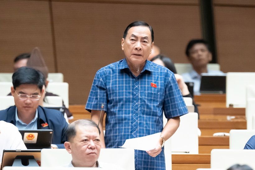 ĐBQH Phạm Văn Hoà (Ảnh: Media Quốc hội).