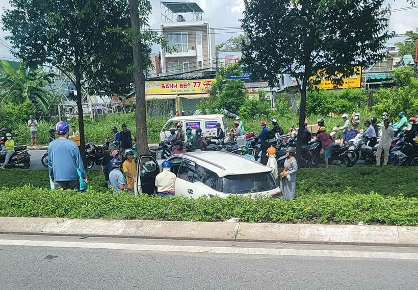 Hiện trường xảy ra vụ tai nạn. Ảnh: Báo Người lao động.