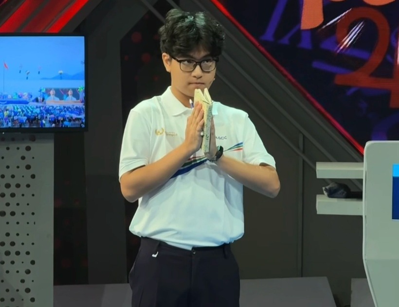 Trần Bùi Bảo Khánh tại vòng chung kết Đường lên đỉnh Olympia 2025. Ảnh: Dân trí