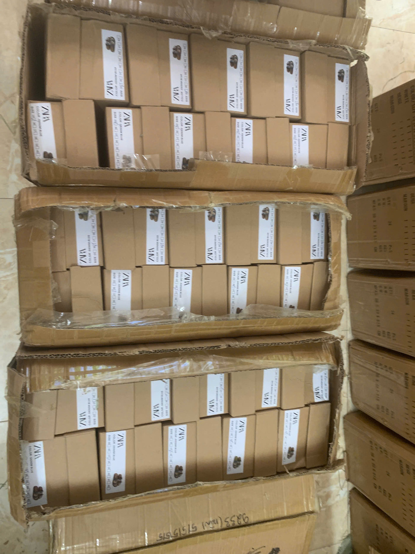 Nhiều sản phẩm gắn nhãn “ZARA” bị tạm giữ để điều tra nguồn gốc và mức độ vi phạm