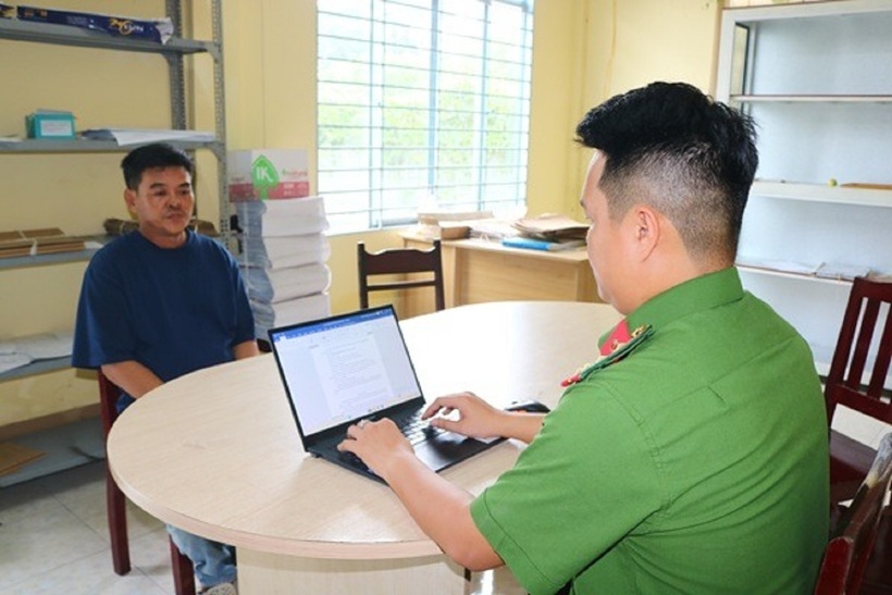 Bắt đối tượng truy nã đặc biệt Nguyễn Thanh Sang. Ảnh: Công an Đồng Tháp