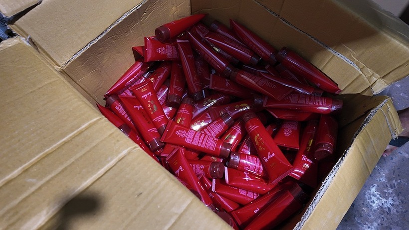 Các mỹ phẩm được nhóm này làm giả tinh vi.